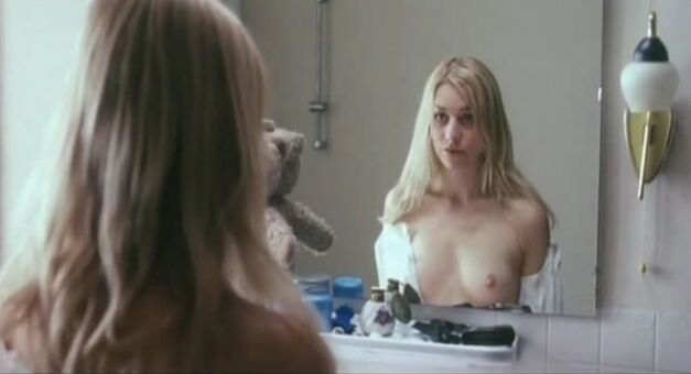 Julia Dietze Nude Leaks OnlyFans Photo 3